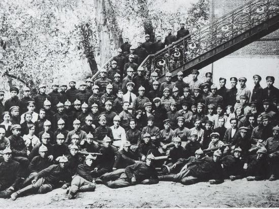 20 декабря 1917 года создана Всероссийская чрезвычайная комиссия по борьбе с контрреволюцией, саботажем и должностными преступлениями