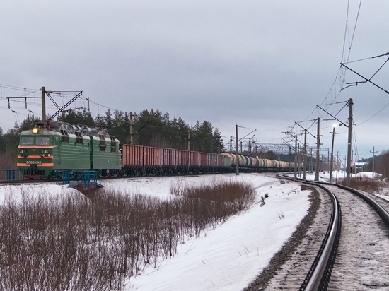 Новая железнодорожная платформа появилась в поселке Еленский Костромской области