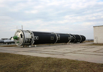 Перспективная межконтинентальная баллистическая ракета (МБР) «Сармат» успешно прошла первое бросковое испытание