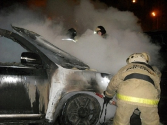 Опять поджог: ночью в Иванове сгорело два автомобиля