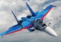 Американское специализированное издание Air Force обнародовало видеозапись перехватов истребителями ВВС США F-15 российских Су-30