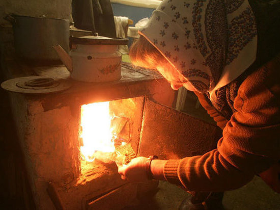 Спасатели учат костромичей топить печь