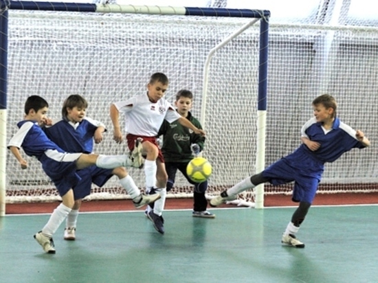 В Иванове проходит чемпионат области по мини-футболу среди школьников