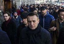 Официальный твиттер «Единой России» упомянул имя Алексея Навального: в партии раскритиковали его предвыборную программу, обидевшись на заявление соратника политика Георгия Албурова
