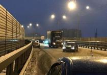 Рекордное количество машин — более 30 — столкнулись утром 15 января на трассе «Южный обход Подольска»