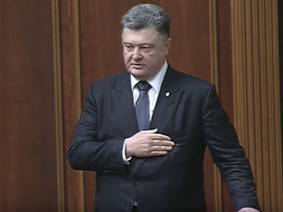 Глава Незалежной прокомментировал видео, на котором дети самозабвенно поют гимн Украины
