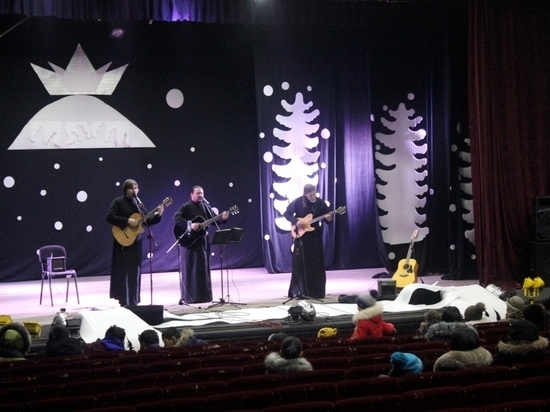 Священнослужители провели в Туве рождественские благотворительные концерты 