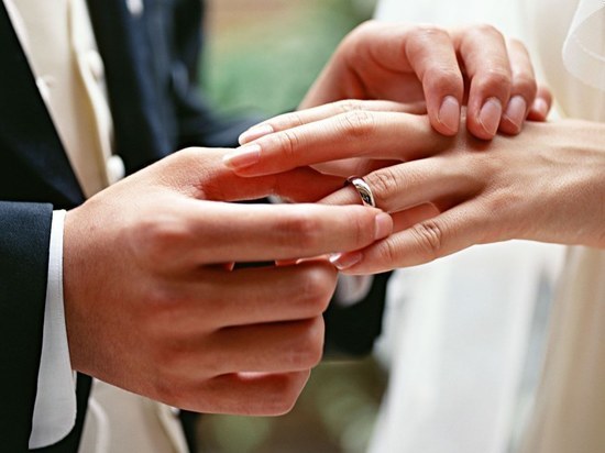 В прошлом году поженились более 9000 оренбуржцев