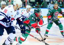 Вчера в очередном туре регулярного чемпионата Континентальной хоккейной лиги казанский «Ак Барс» на своем льду принимал «Слован» из Братиславы