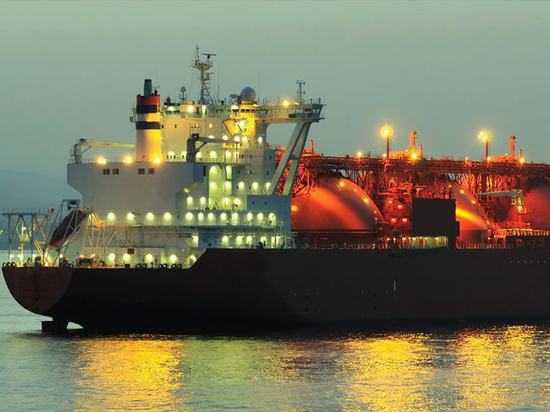 Владелец танкера с российским газом объяснил разворот корабля посреди Атлантического океана после трёх недель в пути