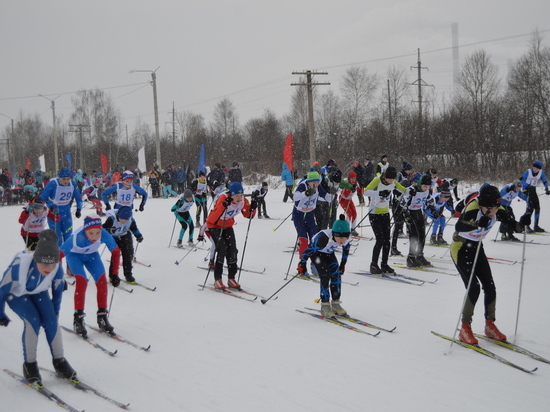 Более 200 человек прошли на лыжах в память о Сергее Русских