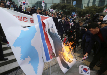 Северная и Южная Корея на прошедшей неделе согласились выступить на церемонии открытия зимних Олимпийских игр 2018 года в Пхенчхане под флагом объединения и сформировать единую команду по женскому хоккею