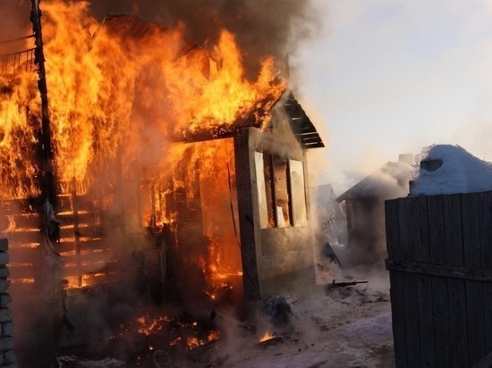При пожаре в Тамбовской области заживо сгорел мужчина