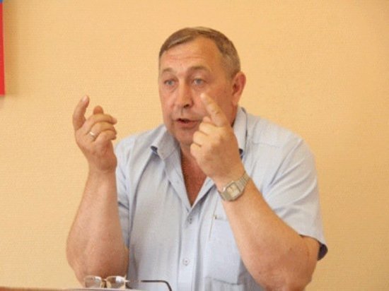 Чиновника администрации Новочеркасска осудили и освободили от наказания