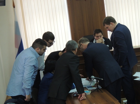 «Свидетели обвинения путаются в показаниях»: в Екатеринбурге допросили участников драки на Пионерки