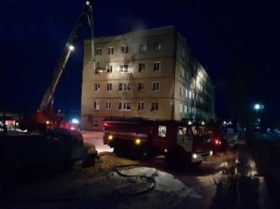 Виновник пожара в общежитии под Омском оказался нелегалом Виновник пожара в общежитии под Омском оказался нелегалом