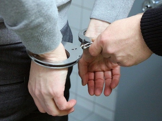 Белгородские грабители разбили украденный алкоголь, скрываясь с места преступления 