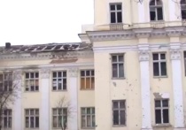 Вечером в Донецке неизвестные обстреляли из ручного гранатомета здание Министерства обороны ДНР