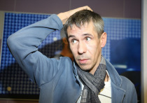 Российский актер Алексей Панин поддержал коллегу Павла Майкова, который в недавнем интервью раскритиковал некогда культовый сериал «Бригада». Скандальный артист согласился, что «Бригада» и прочие ленты про «крутых бандитов» сильно навредили российскому обществу. 