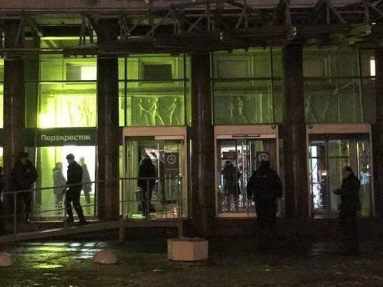 16 человек, оказавшихся в больнице после взрыва в гипермаркете на Кондратьевском проспекте, подали заявление в Смольный на получение компенсации