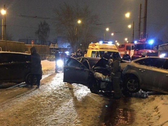 Пьяный в «хлам»: в Иванове на ж/д переезде произошло ДТП с тремя автомобилями