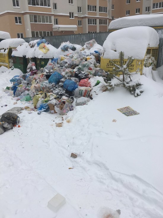 Из-за снега в Иванове начались проблемы с вывозом мусора