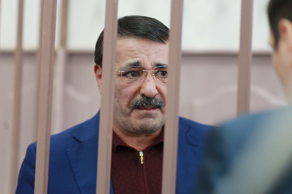 Суд над чиновниками в Дагестане: хищений на 100 млн рублей