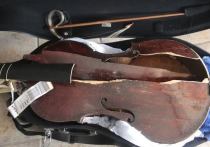 Выпускать ценные скрипки и виолончели из страны на заграничные гастроли за деньги начнут таможенники в ближайшем будущем