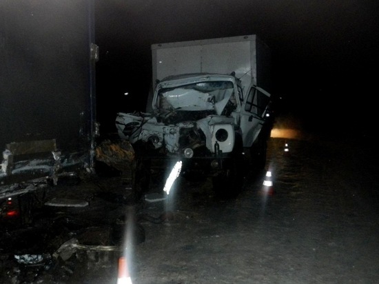 Пассажир погиб при столкновении с фурой «Мерседес Бенц» под Костромой