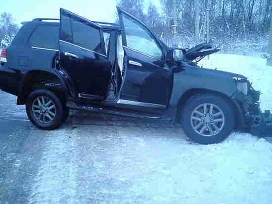 ГИБДД сообщило подробности смертельного ДТП «Тойота Ленд Крузер» и грузовой фуры в Ярославской области