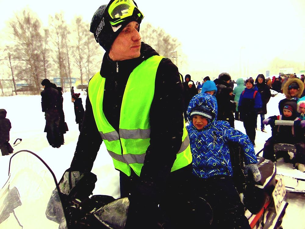 Snowmobile biathlon in Kostroma: how it happened