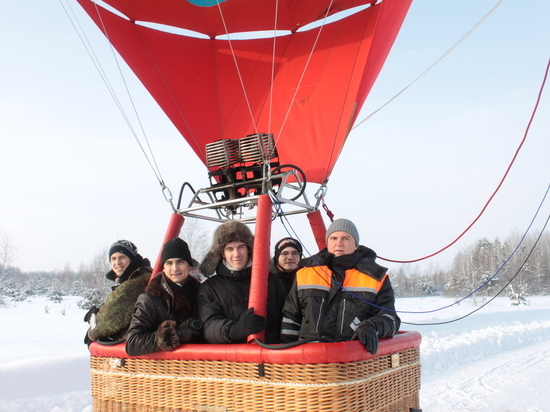Нижегородские ученые отметили День науки на воздушном шаре