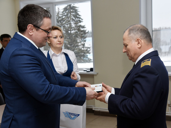 Калужским авиаторам вручили награды в День 95-летия гражданской авиации 