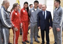 Многочисленные запреты и требования Международного олимпийского комитета к форме российских спортсменов на Олимпиаде в Пхенчхане сыграли нам на руку