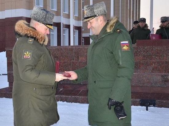 Орден Кутузова вручили в Костроме генерал-майору Емельянову