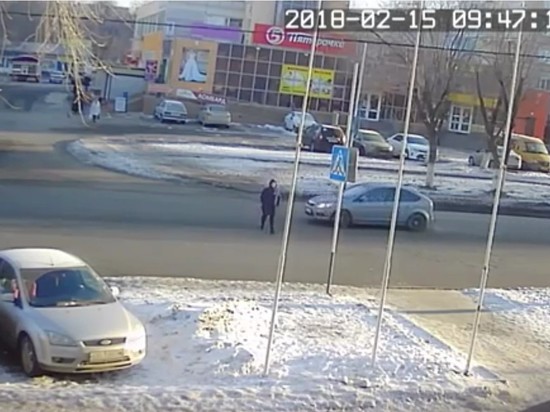В Оренбурге автоледи на иномарке на большой скорости сбила пешехода