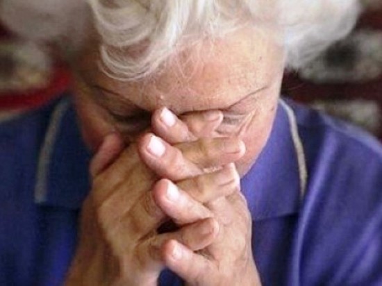 Воровка-рецидивистка из Калужской области украла деньги у 91-летней пенсионерки 