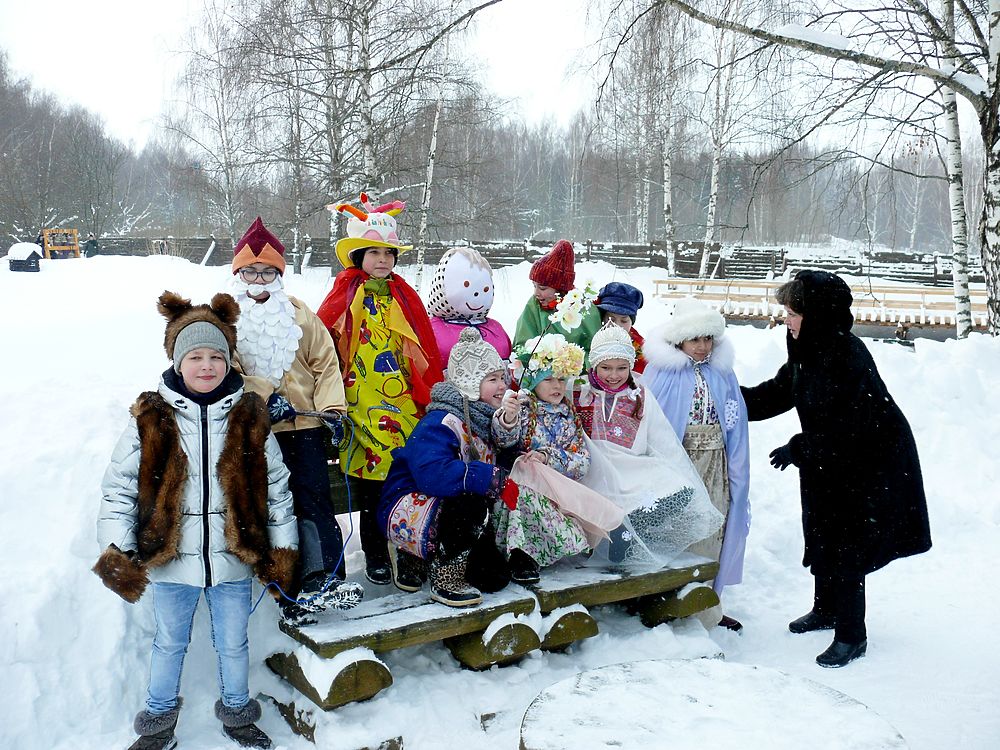Зиму проводили по-русски весело и жарко