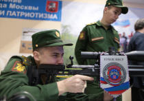 19 февраля в стрелковом клубе ДОСААФ России прошло состязание по стрельбе из пистолетов Glock 17 и МР-71, а также карабина АК-74 между командами Государственной Думы, МВД, правительства Москвы и администрации президента страны