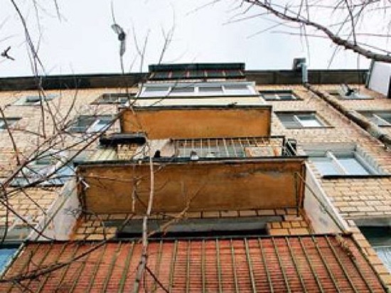 Любовь не знает преград: житель Ярославля проник в квартиру к бывшей супруге через балкон