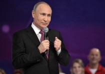 Послание президента Федеральному собранию, запланированное на 1 марта, будет отличаться от предыдущих. В отличие от традиционных ежегодных посланий, в которых содержался план работы на ближайший год, Владимир Путин выступит с обращением, охватывающий шестилетний период. И выступит не в Георгиевском зале Кремля, а в Манеже, который вместил гораздо больше приглашенных.