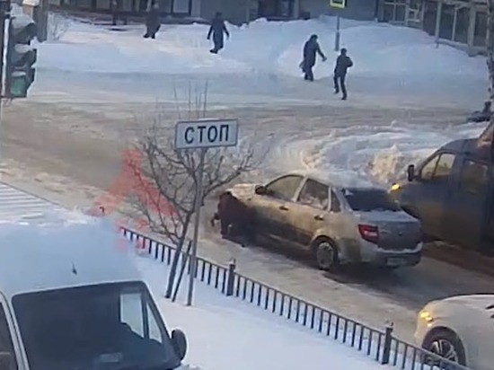 В Ярославле полиция нашла водителя, переехавшего женщину на пешеходном переходе