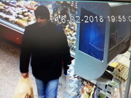 В Иванове полиция разыскивает мужчину укравшего деньги из кассы супермаркета