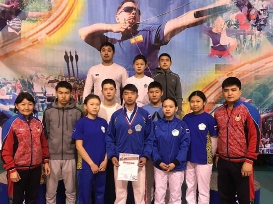 Студент Кызылского педколледжа стал бронзовым призером Всероссийского турнира по стрельбе из лука