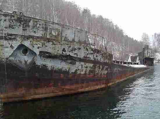 В Иркутском водохранилище обнаружили еще одно ничейное судно 