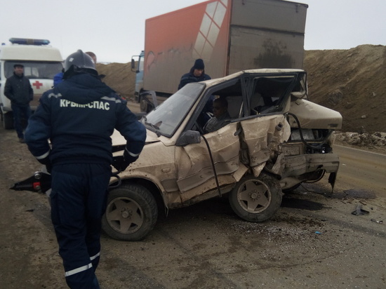 МЧС Крыма: в ДТП с микроавтобусом пострадали четверо