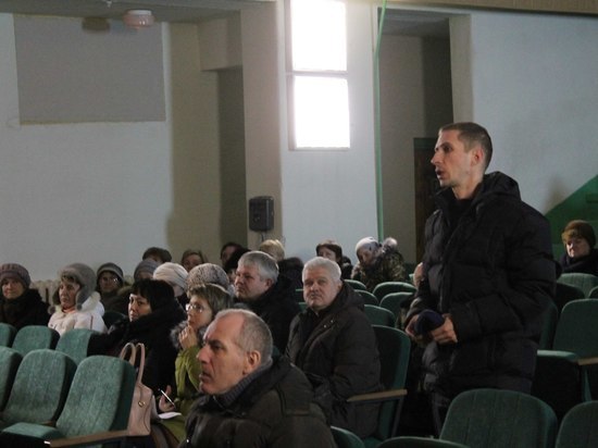 Глава Вышневолоцкого района Тверской области провела встречу с жителями