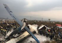 По меньшей мере семь человек погибли в результате падения самолета авиакомпании US-Bagnla в районе аэропорта Катманду
