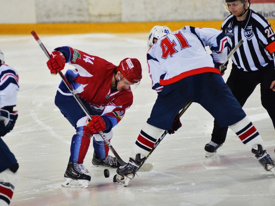 Хоккеисты «Мордовии» снова обыграли саратовский «Кристалл» в плей-офф Кубка Федерации