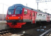 Лишь чудом электричка «Монино-Москва» не сошла 14 марта с железнодорожных путей после столкновения с трактором в районе Ростокинского путепровода